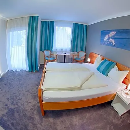 Fruehstueckshotel Waldbauer 호텔 3*