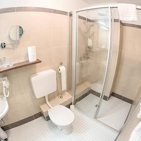 Fruehstueckshotel Waldbauer Bad Schallerbach