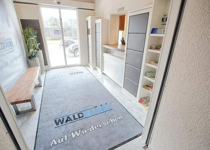 Fruehstueckshotel Waldbauer